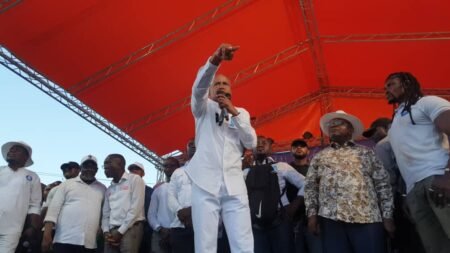 Le double rôle de Katumbi aux Élections 2023, équilibrant politique et humanitarisme, offrant une aide aux déplacés de Nyiragongo