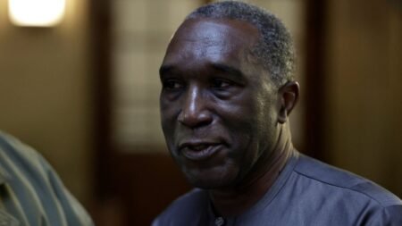 un ex-médecin rwandais condamné à Paris à 27 ans de réclusion pour complicité