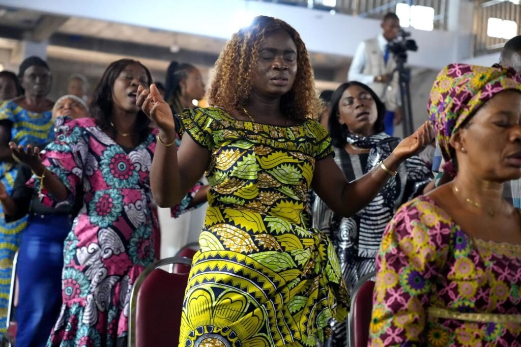comment l’État cherche à réguler l’essor des Églises évangéliques