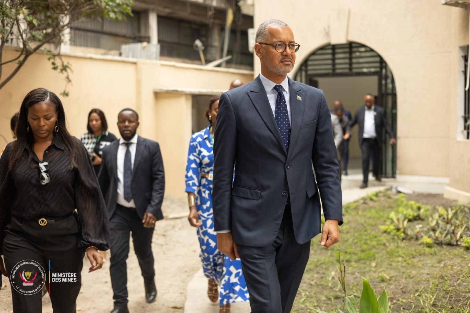 Kolwezi : le ministre des Mines visite l’entreprise Metalkol pour s’enquérir de son impact sur l’économie de la RDC