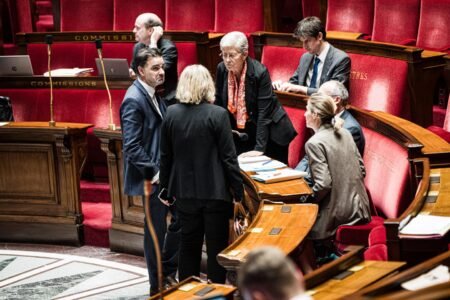 les députés infligents de nouveaux revers au gouvernement