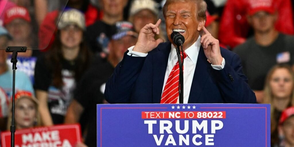 « Vous ne pouvez pas diriger l’Amérique si vous n’aimez pas les Américains », dit Trump, alors qu’Harris prend ses distances avec les propositions de Biden