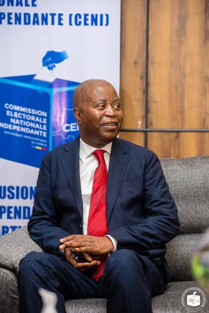 Adplphe Muzito soutient le projet de changement de la constitution