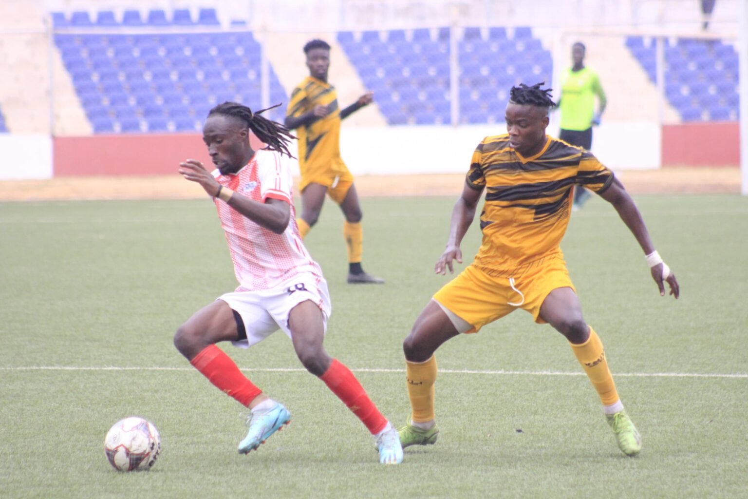 Tanganyika dompte Bazano, Malole se rachète – Linafoot