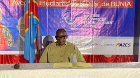Bunia : le ministre de l’Industrie échange avec les étudiants sur l’entrepreneuriat
