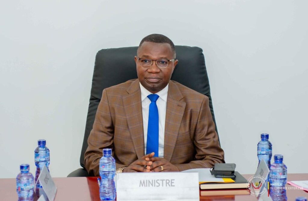 Julien Paluku reconduit la mesure interdisant l’importation de certains matériaux de construction à l’Ouest de la RDC
