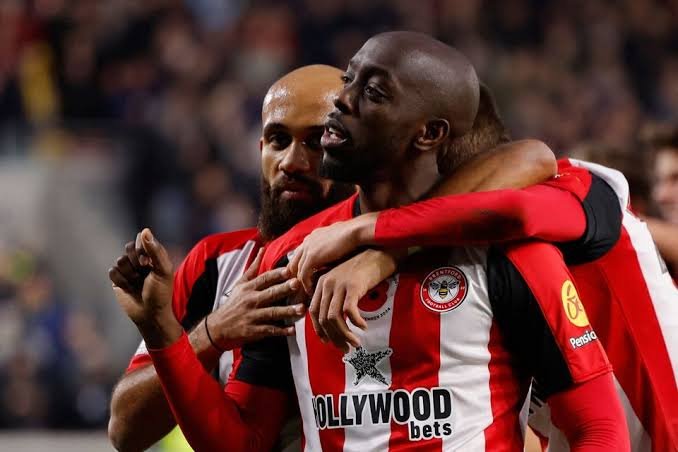 Angleterre : Yoane Wissa punit encore Manchester City