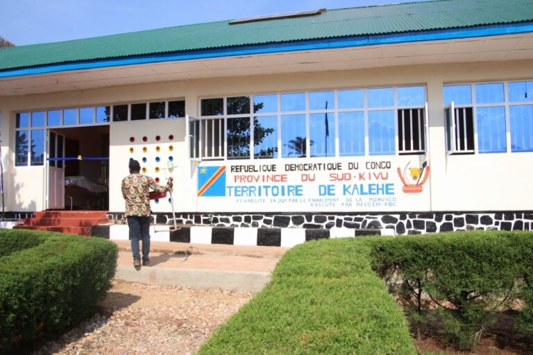 Des écoles envahies par des déplacés de guerre à Kahele