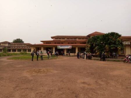 Equateur : plus de 50 morts dues à une maladie inconnue en quelques semaines à Bansakusu