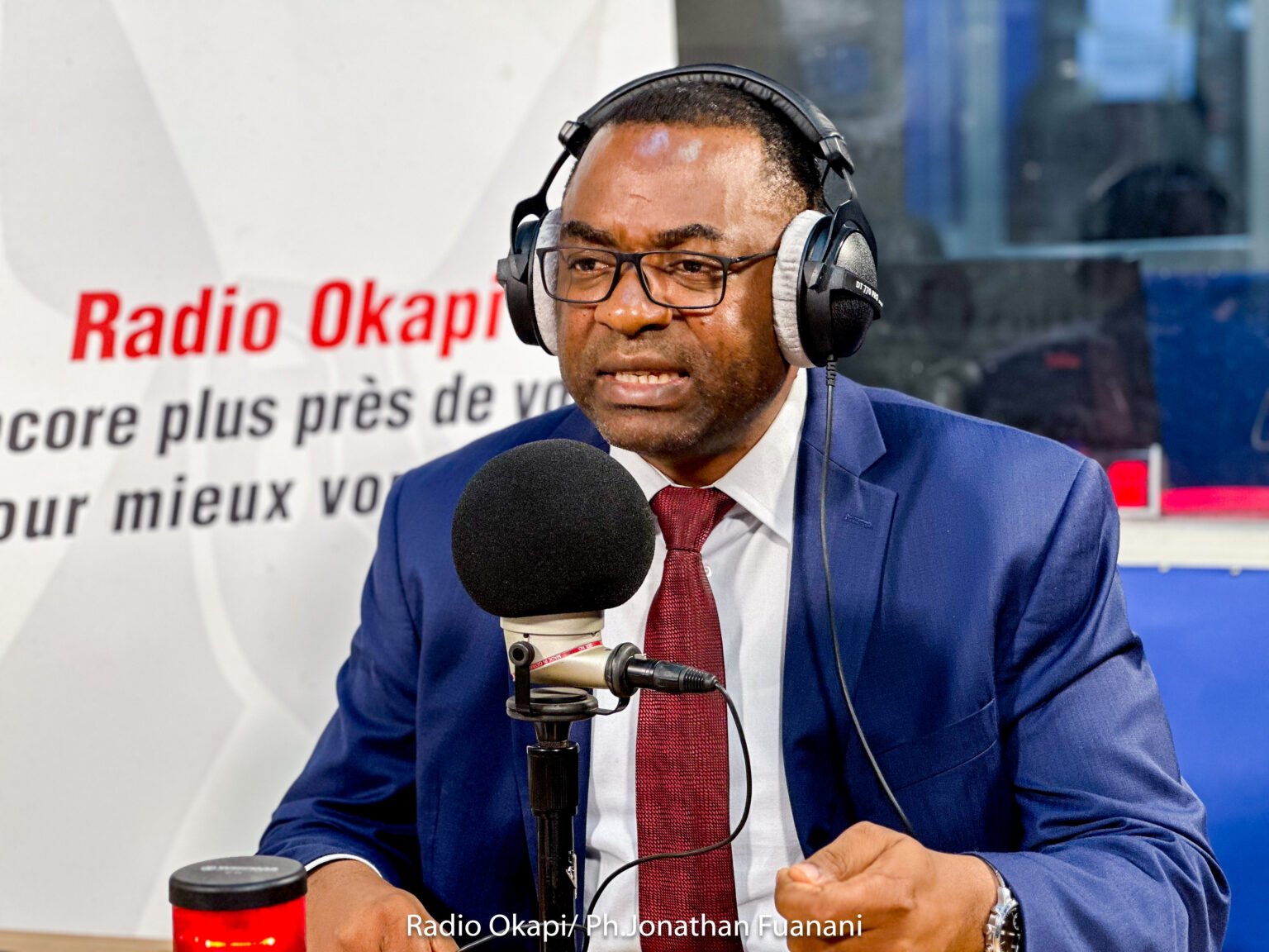 Production de l’Eau Potable: Le DG de la Regideso exhorte les kinois à ne plus Jeter des Dechets dans le fleouve Congo