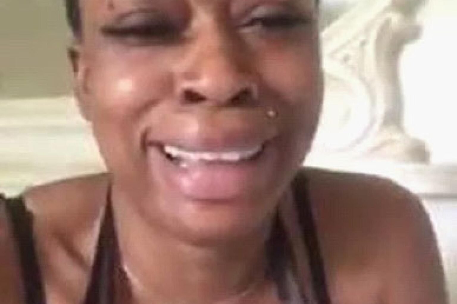 L’escroquerie de Grâce Mbizi : elle feint le décès de sa mère pour soutirer de l’argent sur TikTok