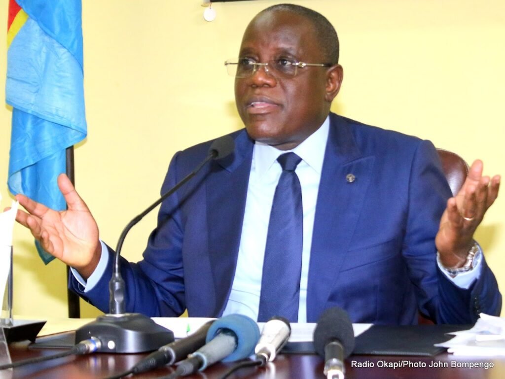 Africa News: «Minaku en ête, les principaux lieutenants de Kabila invités ce lundi à l’auditorat militaire»