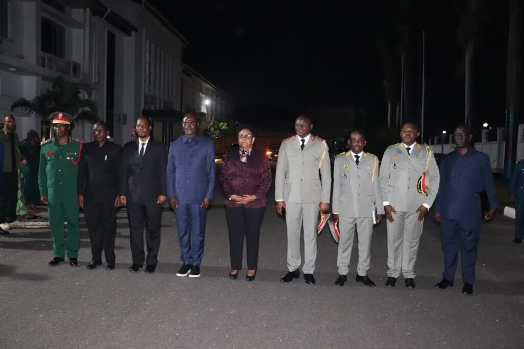RDC-TANZANIE: Le Ministre de la Défense à Dar es-SALAM RELANCER LA COOPÉRATION MILIRE