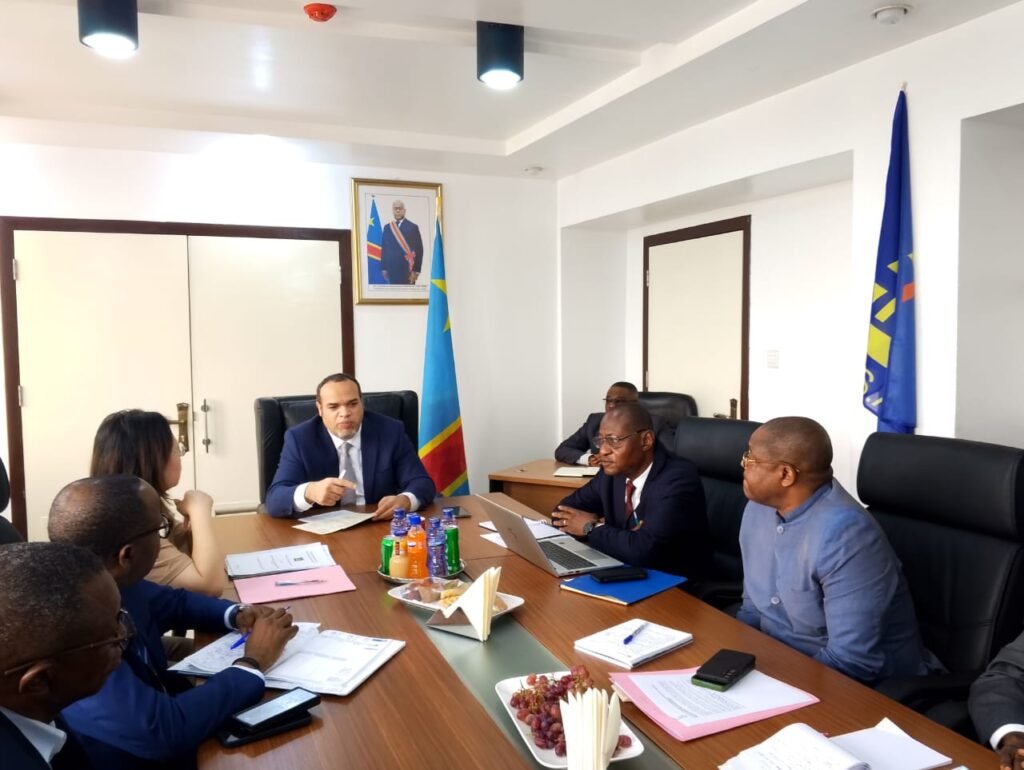 La Snel et La Province du Kasaï-Oriental Mettent en Place UNE Commission pour le relateur l’Élécté