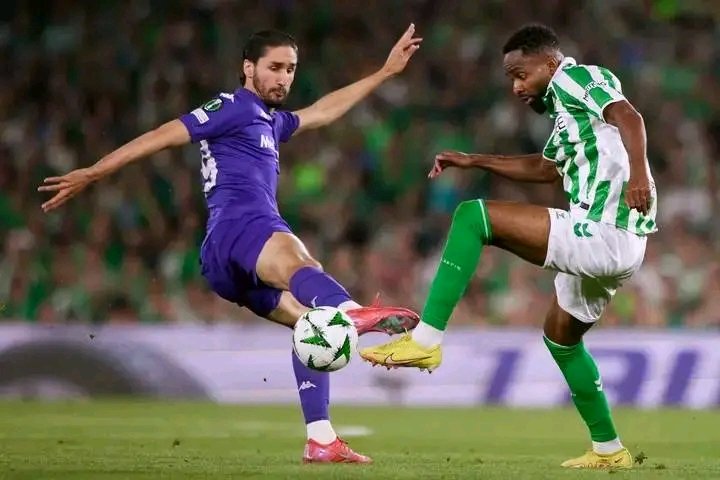 Ligue Europa Conference : Cédric Bakambu toujours décisif