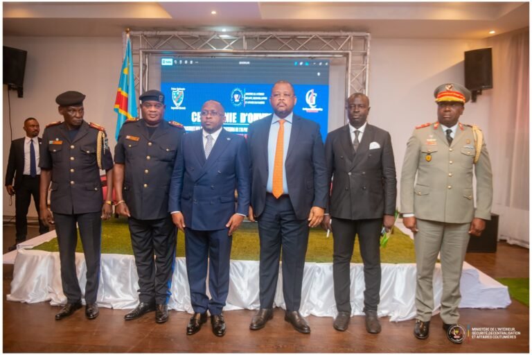 Le ministre de l’Intérieur ordonne l’arrestation des policiers véreux et mafieux