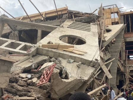 Effondrement d’un immeuble à Bunia : 3 morts et 12 rescapés après des heures sous les décombres