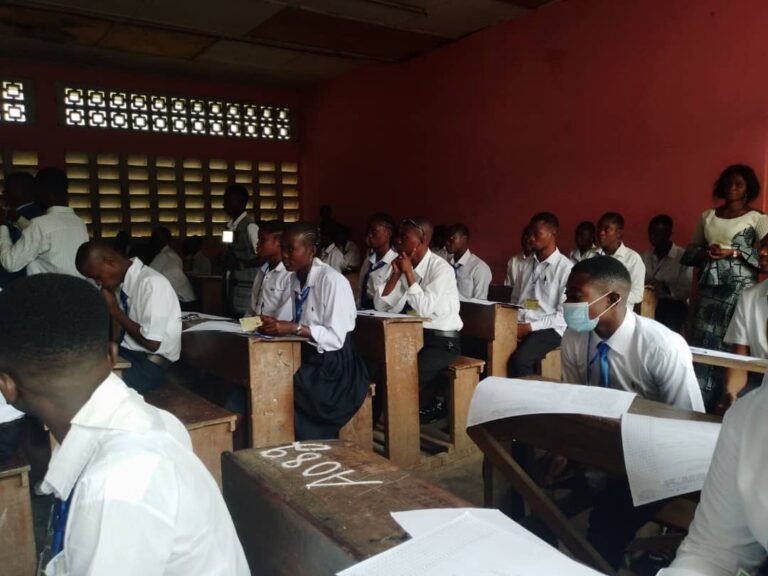 Examen d’ÉTAT AU MANIEMA: LE APPELLE À L’ACHÈMENT DU PROGRAMM SCOLAIRE