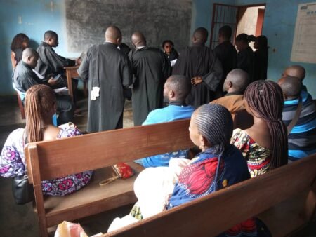 Le magistrat Edmond Mbokolo Expliquez la Procédudure et les Conséquences d’adoption D’UNE PERSONNE EN RDC SELON LA LOI