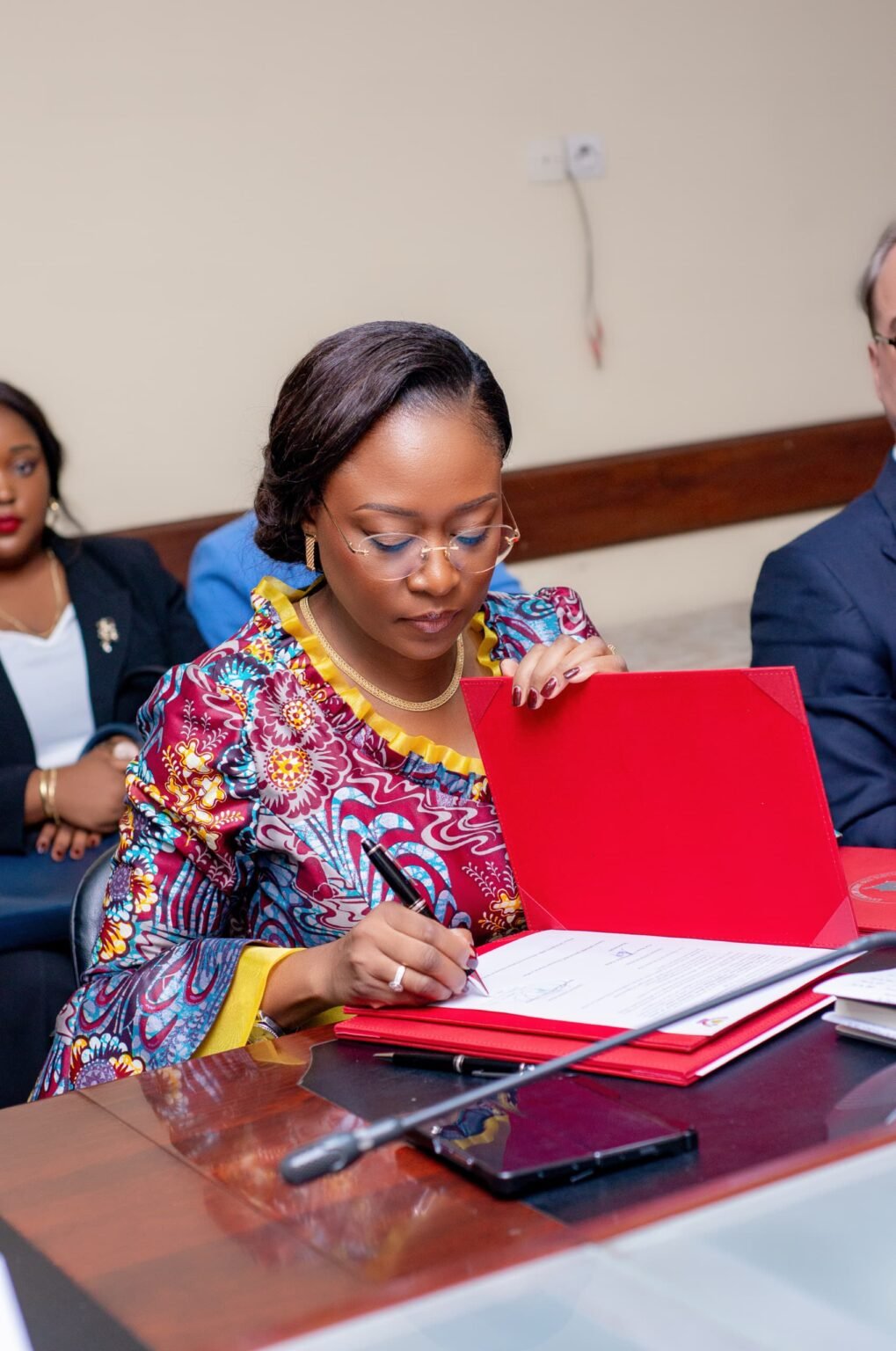 Kinshasa: L’Aapi accompagne plus de 60 Commerçantes «Mamans Malewa» dans la formalisation de leurs activités