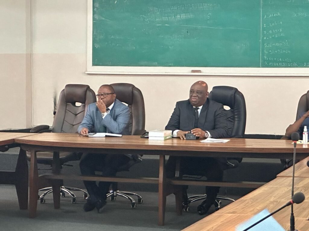 UNIKIN : professeur Jean-Louis Esambo dresse un bilan positif de ses deux mandats à la Faculté de droit