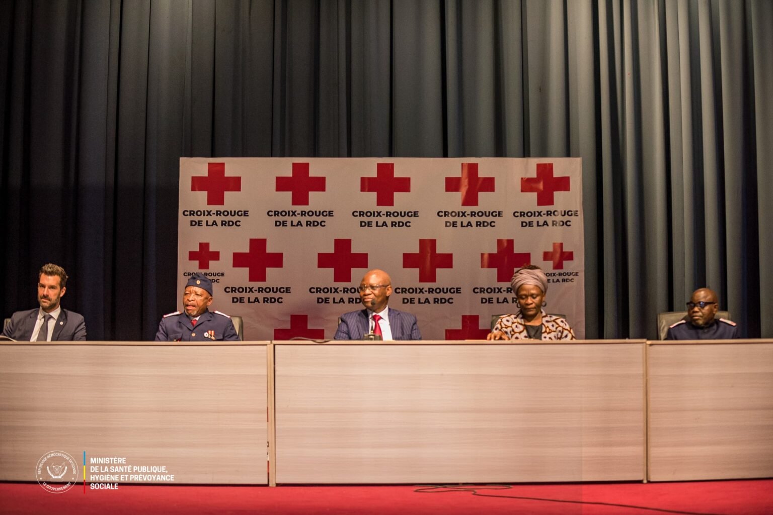 Le Ministre de la Santé Salue Le Travail de la Croix-Rouge en RDC