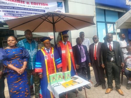 Hommage à Valentin Yves Mudimbe : lancement d’un prix littéraire en son nom à Kinshasa