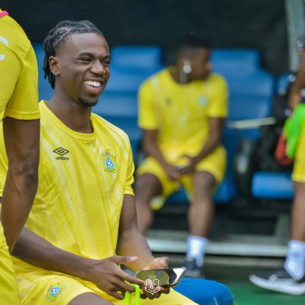 Foot/RDC : l’international Ngal’Ayel Mukau exclu du stage des Léopards à Orléans