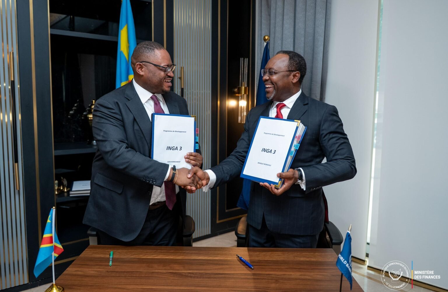Signature des accords de financement de 5 projets majeurs Entre le GOUVERNATION Congolais et la bm