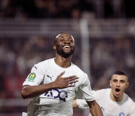 Mayele, l’Afrique à ses pieds !