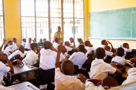 Enseignement à distance: Leçon d’histoire sur les empires luba et lunda