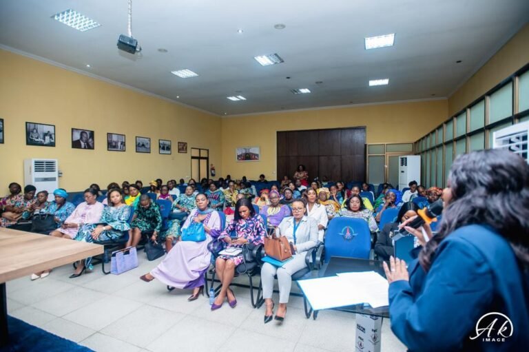 Kinshasa : les femmes entrepreneures débattent du leadership et de l’innovation numérique à l’horizon 2030
