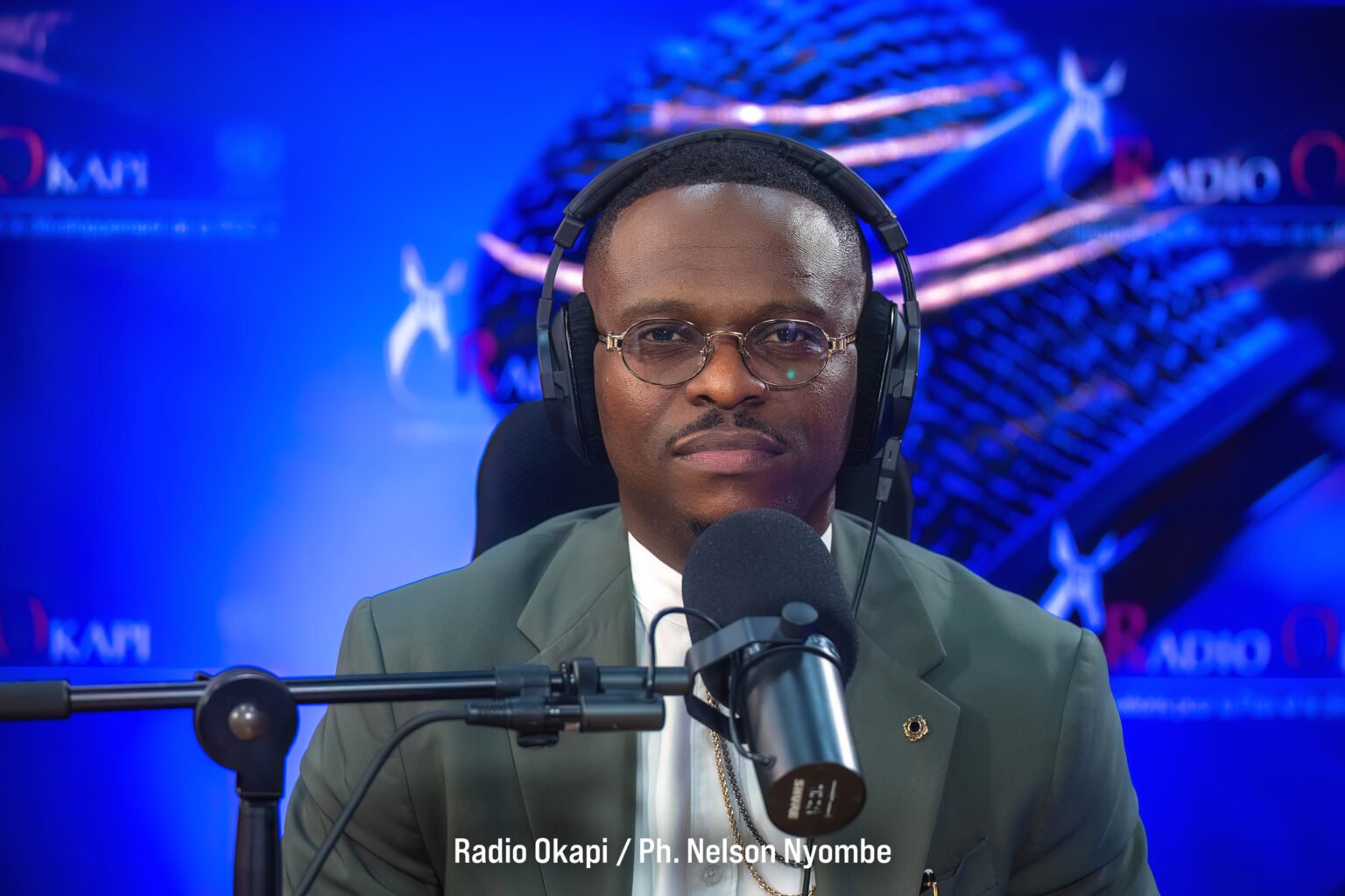 Le movement citoyen eclaire, mce, Dirigé par Hugues boole pour la combinaison sa campagne Dénommé «Campus Tours» vers le conscience les jeunes sur le changement de mentaltité pour le développement et la stabilité de la république décoratique du congo.