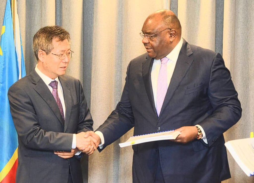 Signature du Contat pour la Réhabilitation du Chemin de Fer Kisangani – Subundu
