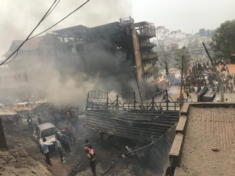AU MOINS 24 Maisons Ravagés par un Incendie au Quartier Cahi à Bukavu, 36 FAMILLES SANS ABRIS