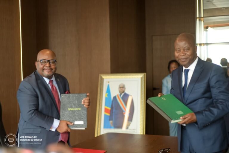 CONGO NOUVEAU: «Remise et repris au Ministère du Budget: Adolphe Muzito Promet de Doubler le Budget de l’État»