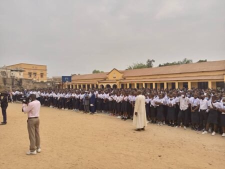 Ecoles Publie du Kongo-central: Les Enseignants du Primaire RÉCLAMIN