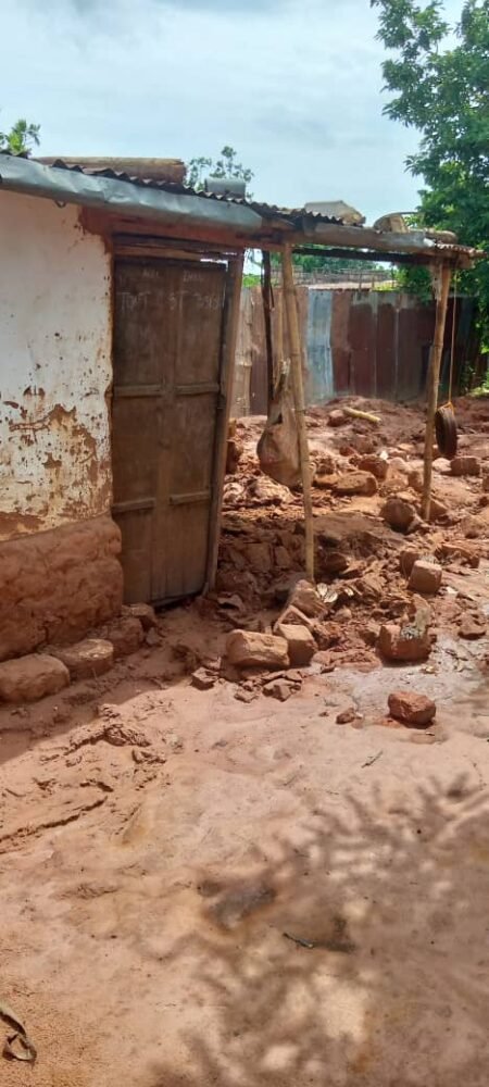 Environ 1000 personnes sans abris après la pluie à Lubao