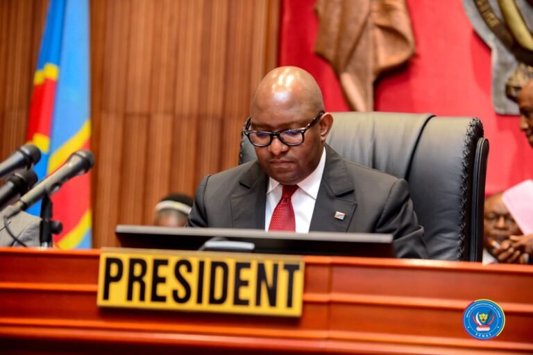 Sama Lukonde Réaffirme L’Engagement du Sénat à Soutenir Les Initiatives Visant La Restauration de la Paix dansé