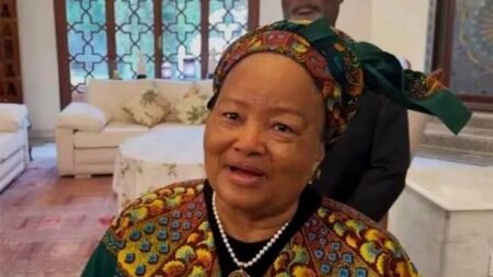 RDC : Nzanga Mobutu dément les rumeurs sur le décès de Bobi Ladawa