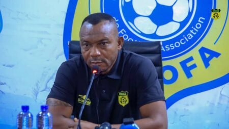 CAF CC : malgré la qualification de Maniema Union, Papy Kimoto s’en prend foncièrement à l’arbitrage « une honte pour le football africain »