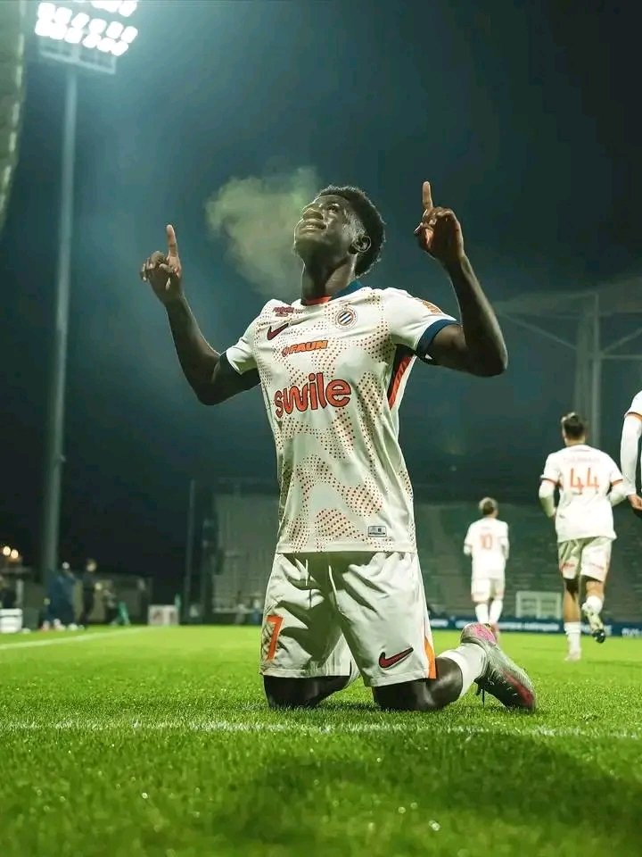 France Ligue 2 : Nathanaël Mbuku enchaîne, Montpellier freiné