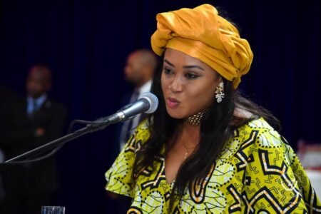 Tina Salama sur la main tendue de Tshisekedi à Kagame : « Cette démarche, c’est pour la recherche de la paix »