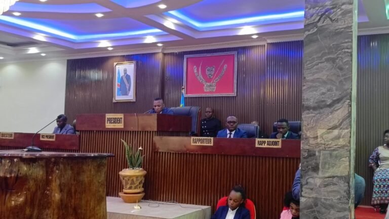 Tshopo : 4 membres du bureau de l’assemblée visés par une motion conservent leurs postes