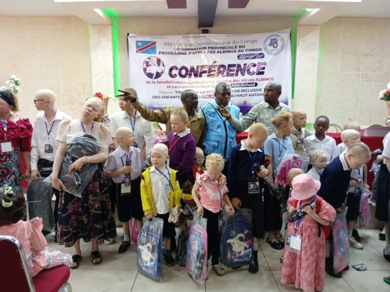 Lancement du «projet albi-school» couler soutenir leséèves ateints d’Albinisme dans le Haut-katanga