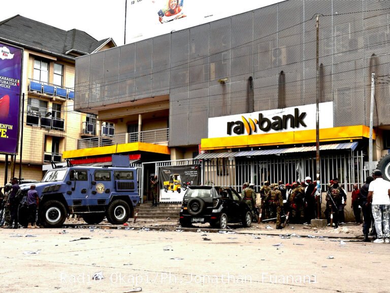 Affaire braquage Rawbank : 8 militaires jugés pour traitements dégradants sur Honorine Porsche, présumée braqueuse