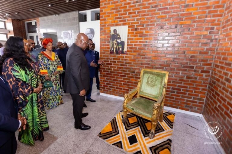 La Prospérité : « RDC : Félix Tshisekedi honore le Maréchal Mobutu »