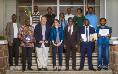 Lévitique Mulopo, la palme d’or de la 2ᵉ édition du concours « Black History Month » à Kinshasa