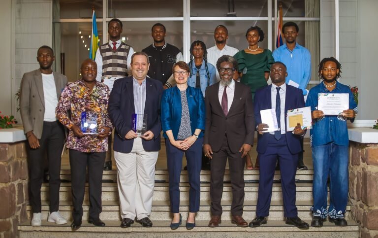 Lévitique Mulopo, la palme d’or de la 2ᵉ édition du concours « Black History Month » à Kinshasa