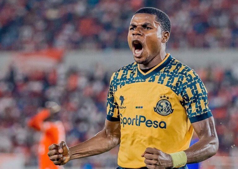 NBC Premier League : Maxi Nzengeli passeur décisif avec Young Africans